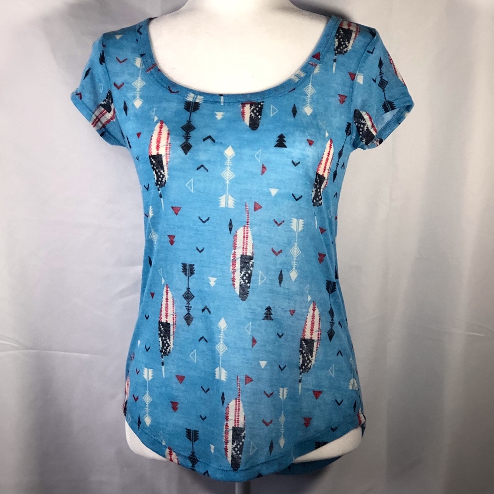 Red White & Blue Feathers & Arrows Tee